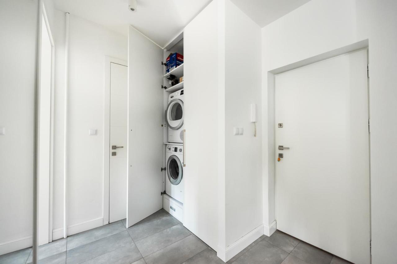 Metro Raclawicka Comfort Apartment *